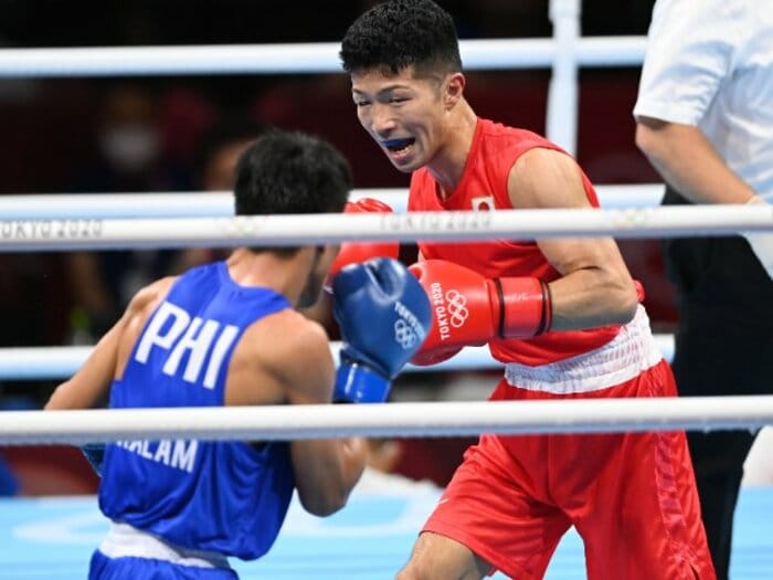 〈ボクシング銅メダル〉田中亮明の栄光の裏に高校時代の“モンスター”井上尚弥との激戦があった…直接対決“4戦4敗”が生んだ成長＜Number Web＞ photograph by Naoya Sanuki/JMPA