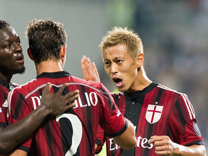 本田圭佑が語った好調の理由。裏への意識、プレーエリア、守備負担。<Number Web> photograph by AFLO