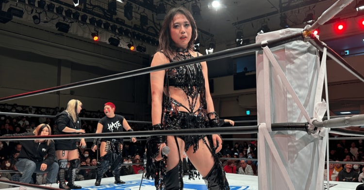 女子プロレス　スターダム 上谷沙耶 手形入りサイン色紙 女子プロレス スターダム 上谷沙耶 手形入りサイン色紙 女子