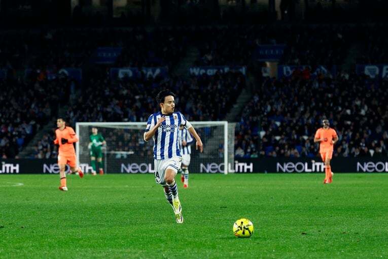 守備時のスプリント（写真は続きます）©Daisuke Nakashima