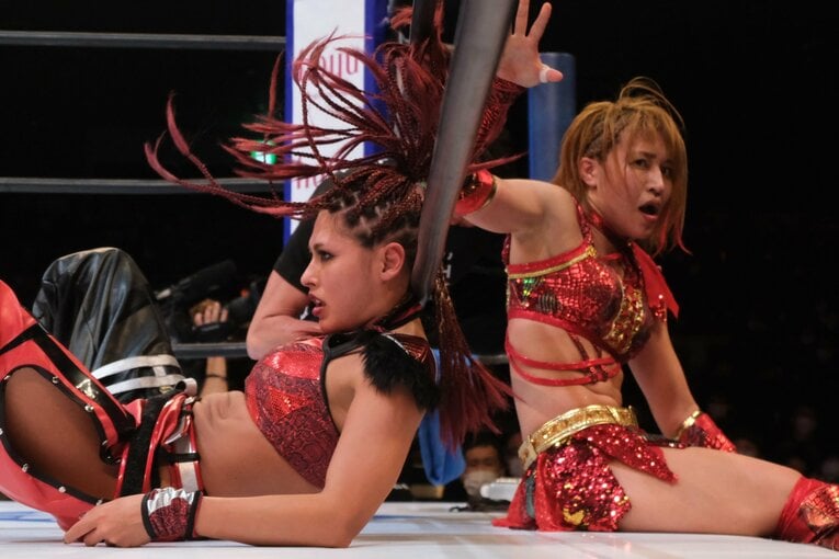 「女子プロレスを背負って立つ」スターダム王者・朱里が語る“朱いベルト”への思い…岩谷麻優戦で「ドローは絶対に嫌だった」理由とは？(33)