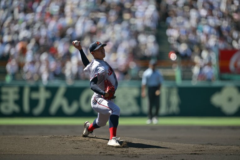京都国際のエースサウスポー・中崎　©Hideki Sugiyama