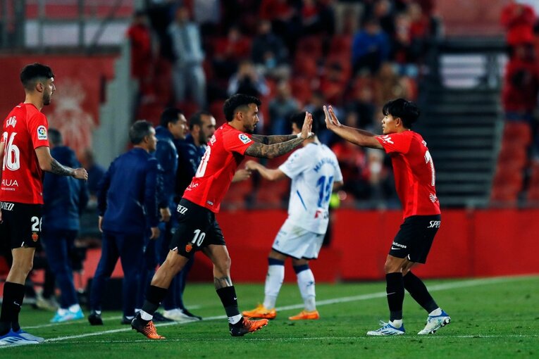 “久保建英が倒されても笛が鳴らない”スペインでの苦悩… 活路はやっぱり“韓国の至宝”との関係性？〈撮影者の視点〉(31)