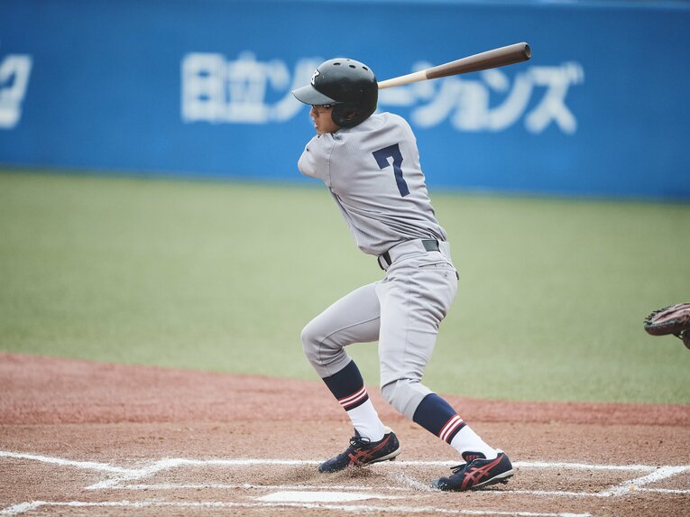 オリックスからドラフト4位指名を受けた渡部遼人 ©Yuki Suenaga