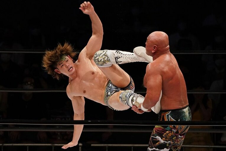 息子と同じ33歳差の初シングル対決。武藤敬司が清宮海斗に伝えたもの。(2)