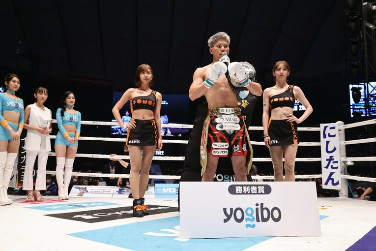 東京ドーム『THE MATCH 2022』でラウンドガールを務める宮原華音　©THE MATCH 2022/Chiyo Yamamoto