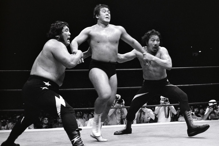 小鹿と大熊元司の極道コンビ。1979年8月26日の夢のオールスター戦では長州力、アニマル浜口組と戦った