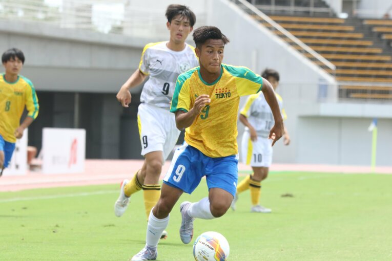 インターハイ決勝・帝京vs前橋育英。帝京9番FW橋本マリーク識史　©︎Takahito Ando
