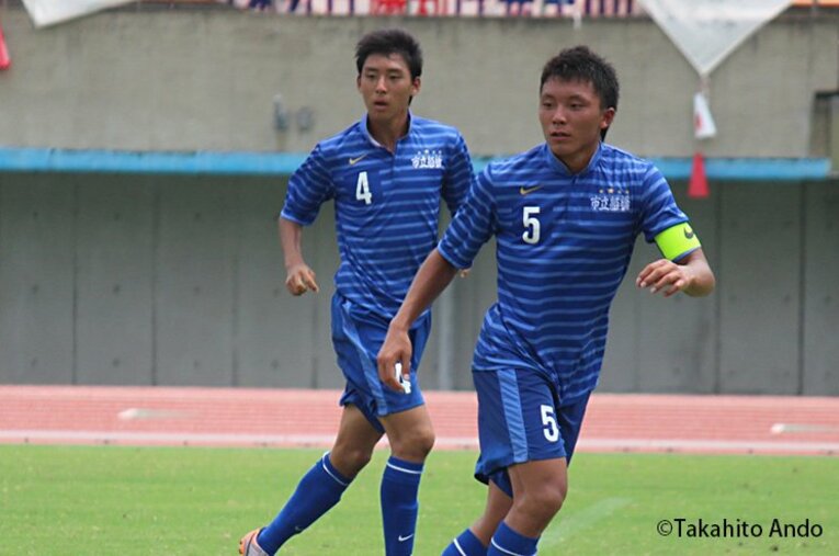 レッズ青木拓矢＆柴戸海の相乗効果。リーグ戦1年ぶりの“完封”に貢献。(5) ／ photograph by Takahito Ando