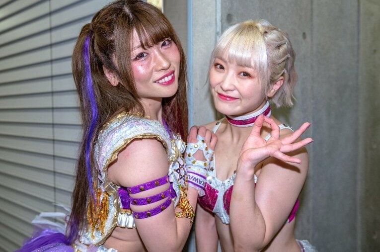 今年7月、コズミック・エンジェルズに電撃移籍したなつぽいとリーダー中野たむが、互いへの思いを打ち明けた ／ photograph by Takuya Sugiyama