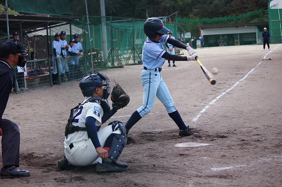 低反発金属バット導入は一石三鳥だ 高校野球の金属バット問題を考える 高校野球 Number Web ナンバー