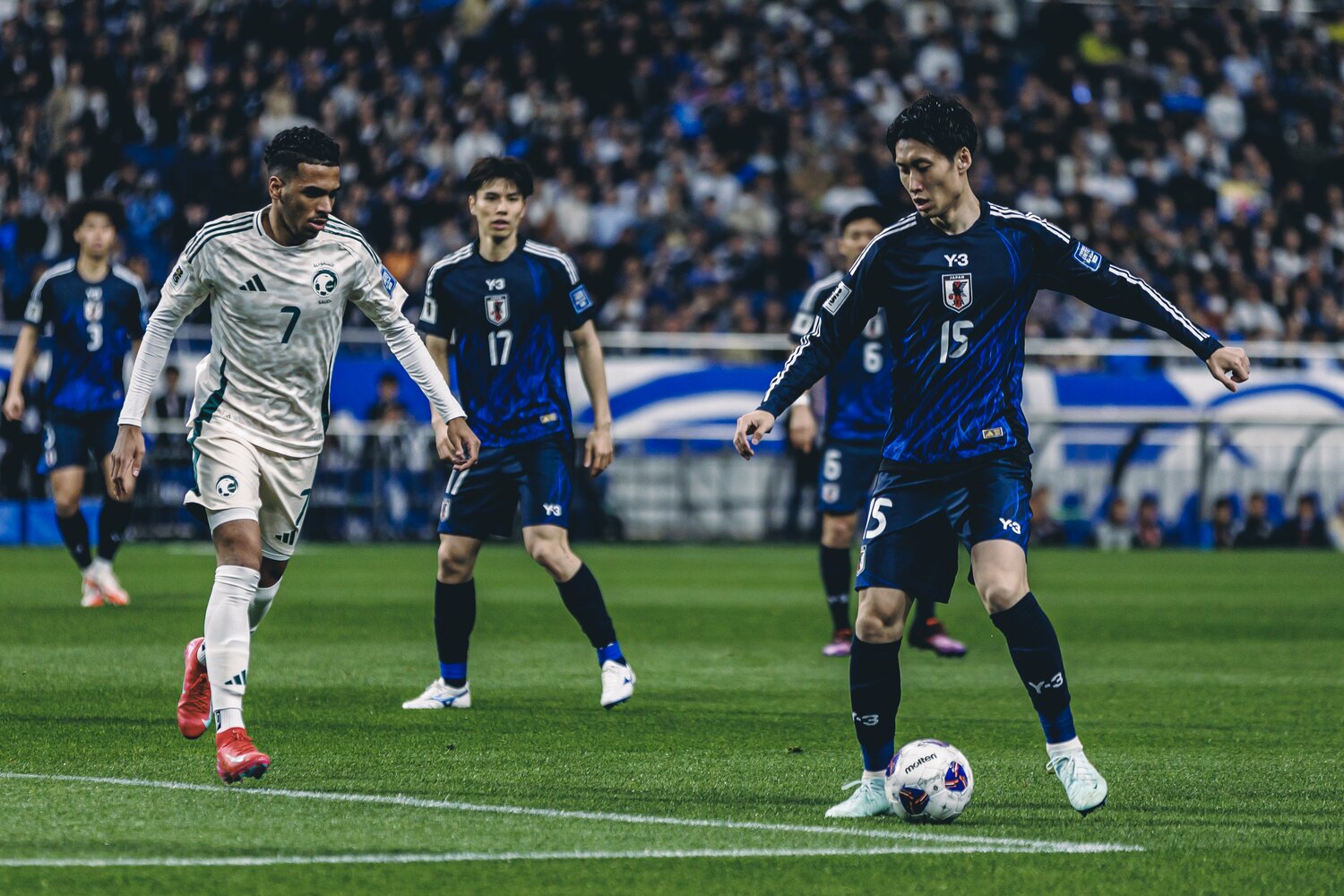 バーレーン戦で途中出場から決勝点を決めた鎌田大地。サウジアラビア戦ではスタメンに名を連ねた　©Kiichi Matsumoto