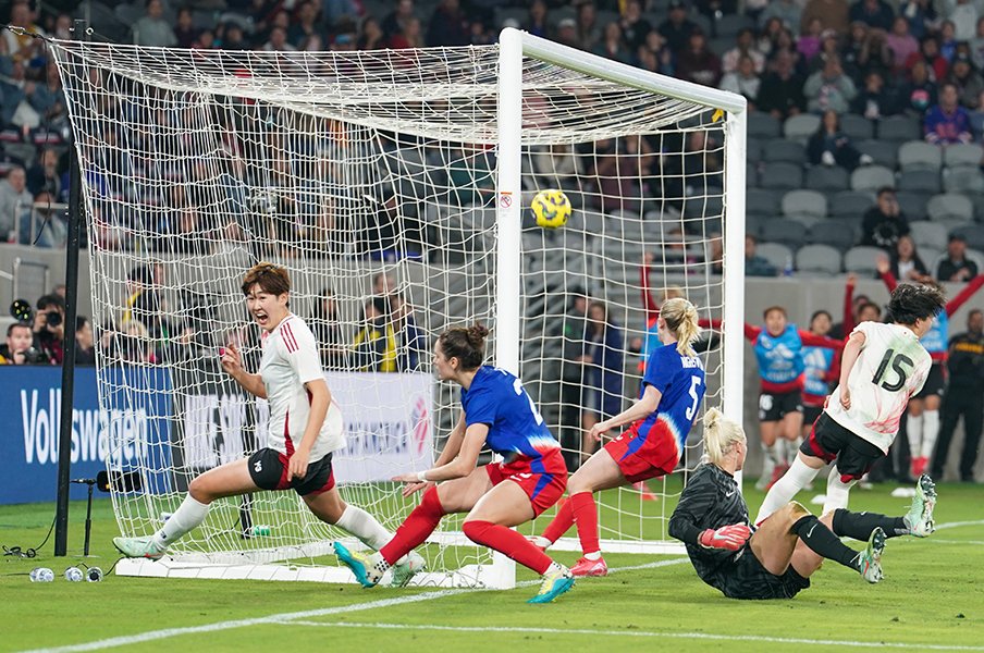 「コガ、失敗がないのはダメ!」なでしこジャパン“じつはW杯優勝時も未達成”女王アメリカ撃破ウラ側…デンマーク人新監督で何が変わった?<Number Web> photograph by Brad Smith/ISI Photos/USSF,Getty Images