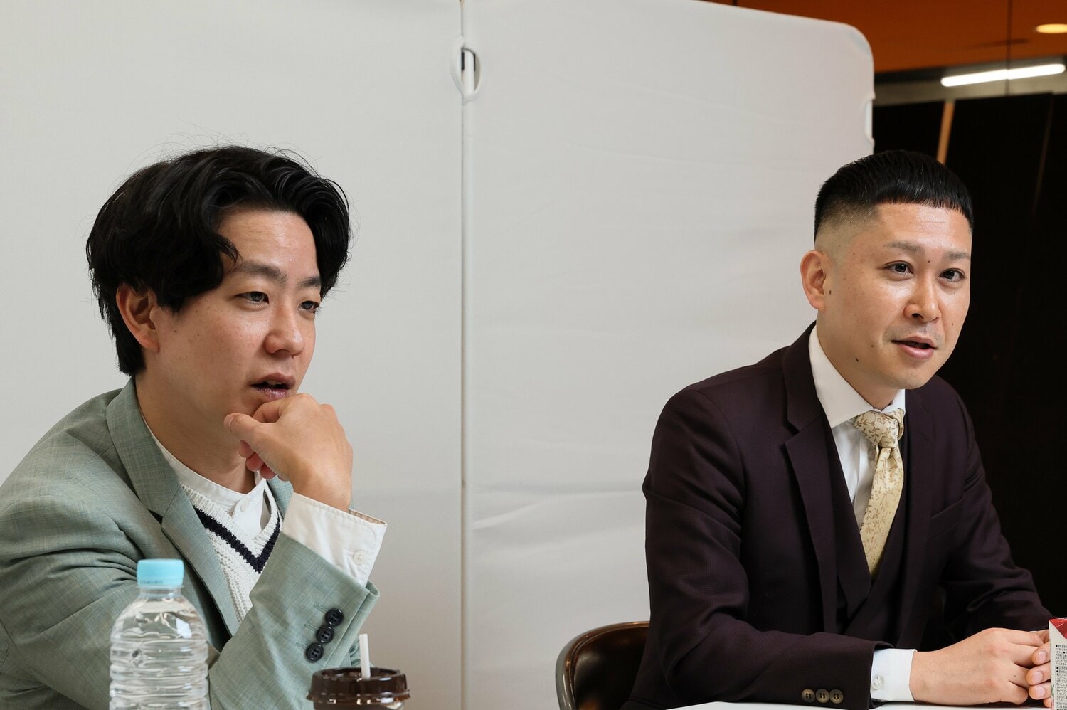 結成6年、初のM-1決勝で準優勝したドンデコルテ。小橋共作(ツッコミ担当、36歳、写真左)と渡辺銀次(ボケ、ネタ作り担当、40歳)