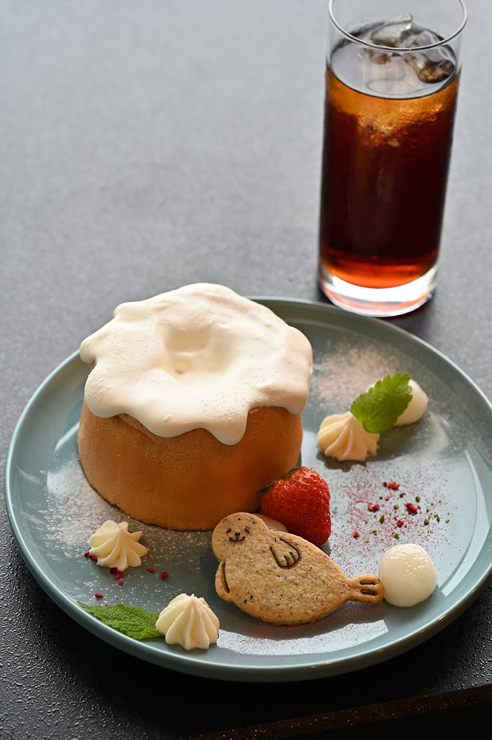 アザラシのお昼寝シフォン ©日本将棋連盟