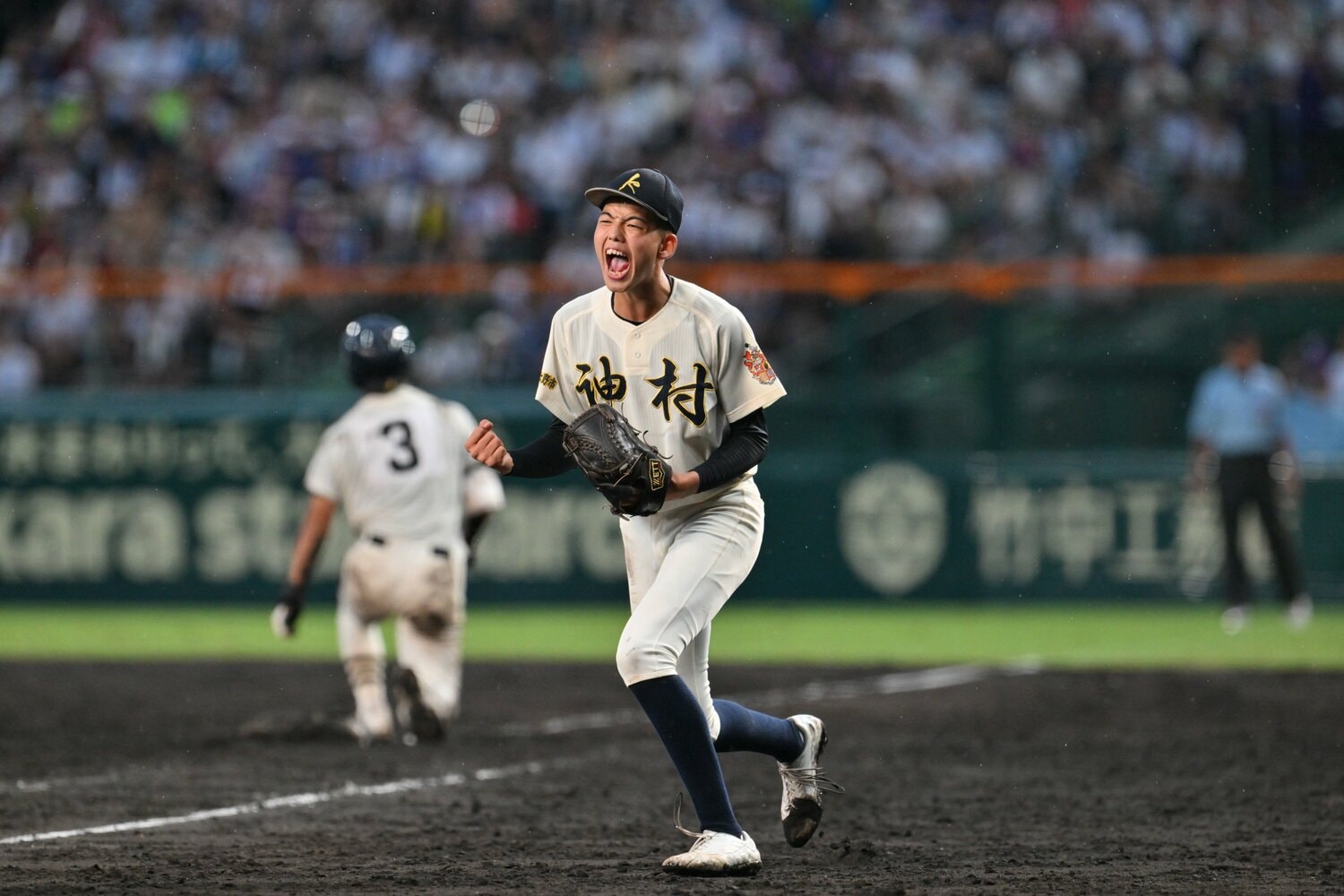 大社戦、雄叫びを挙げる早瀬　©Hideki Sugiyama