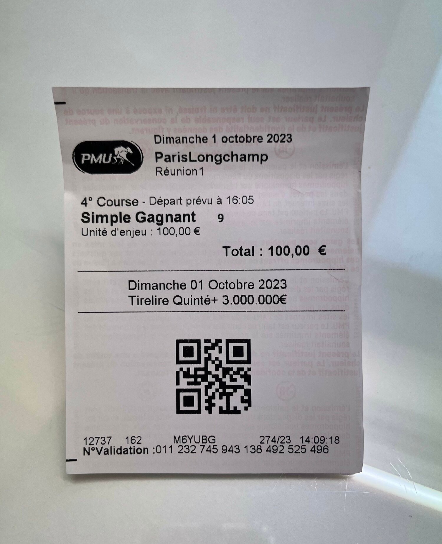 スルーセブンシーズの単勝100ユーロ。フランスで単勝はガニャンという　©Shintaro Okawa