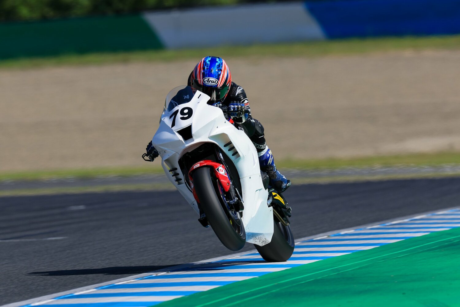 7月にもてぎでホンダCBR1000RR-Rを走らせた小椋。MotoGPマシンでもすぐに通用しそうなパフォーマンスを披露した　©Satoshi Endo