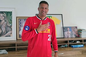 「草サッカーチームの名はウラワ・レッズだ」浦和レッズ伝説FWワシントン…引退後ブラジルで議員→スポーツ長官に転身のワケ