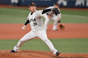 【必読】「本当は戦力になりたかった…」侍ジャパン歓喜の瞬間を無人のマツダスタジアムで迎えた栗林良吏が今季に期する思い