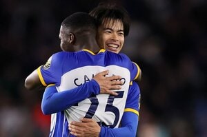 【最新】三笘薫25歳が試合後1時間もファンに“神対応”した日…三笘が現地記者を笑わせた直後、明かした本音とは？「僕もどこまで対応すればいいのか…」