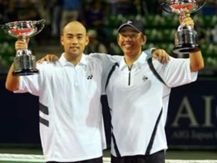 男子ダブルスで快挙！鈴木・岩渕組が見せた意地。＜Number Web＞ photograph by Hiromasa Mano