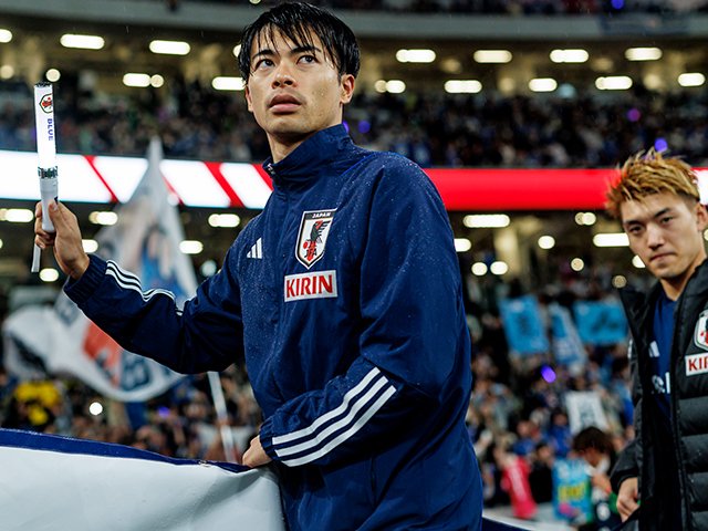三笘薫日本代表ユニフォームカタールW杯スペイン戦マーキング入り