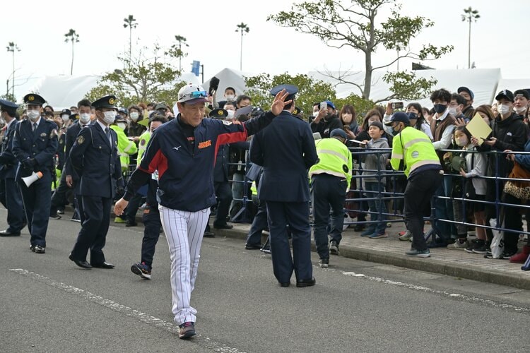 西岡剛　アンダーシャツ 3／4）「首脳陣は起用法を断言できない」WBCのなぜ？ 西岡剛が語る