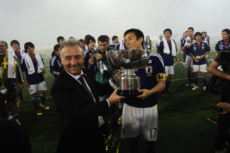 【長谷部誠の輝かしいキャリア】ザックジャパン時には不動のボランチとしてアジア杯制覇に大きく貢献した　©Takuya Sugiyama