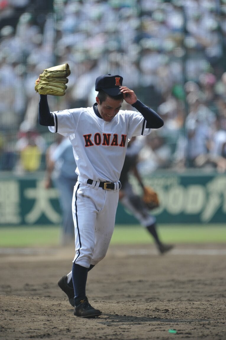 力投する島袋　©︎Hideki Sugiyama