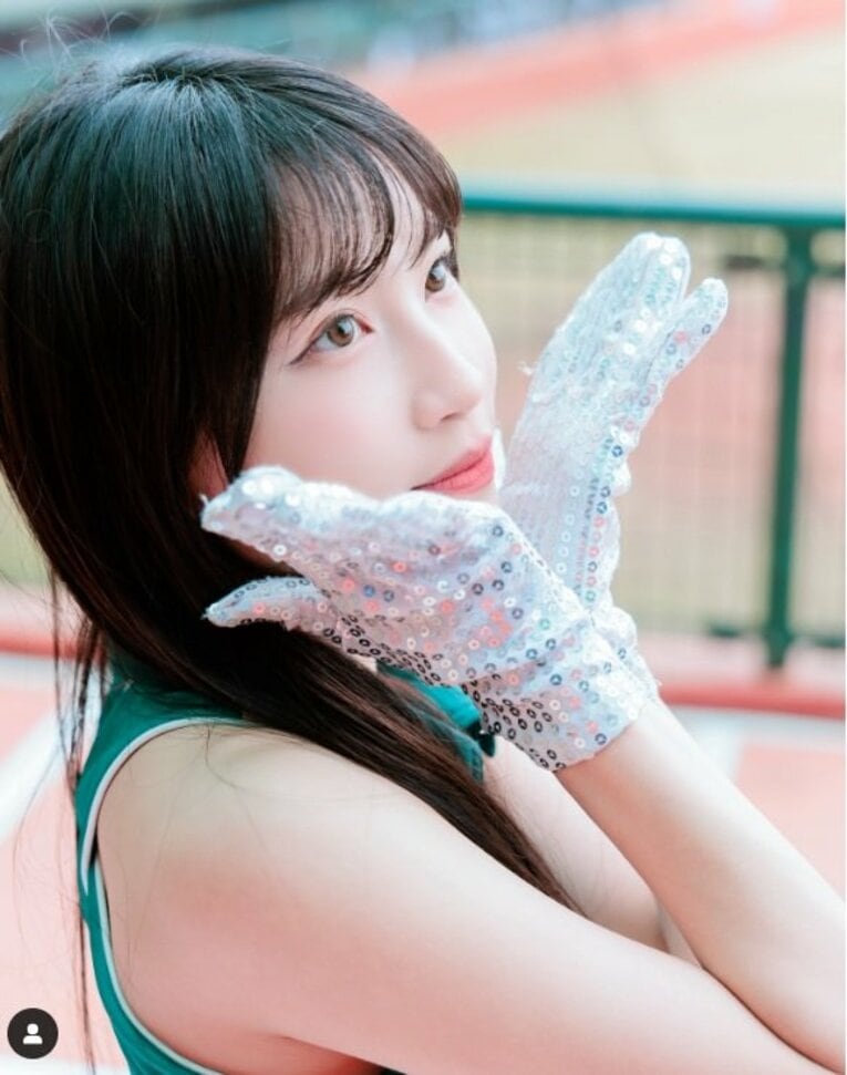 「日本でも大人気…中には韓流アイドルも！」小野寺の所属する台鋼ホークス・チアリーダーたち／公式インスタグラムより