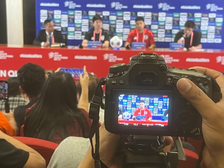 記者会見の様子。相手国ながら日本への注目度は非常に高かったようだ　©Yusuke Mimura