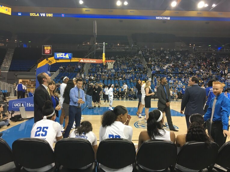 UCLA時代は女子バスケや男子バレーを担当した（写真=本人提供）