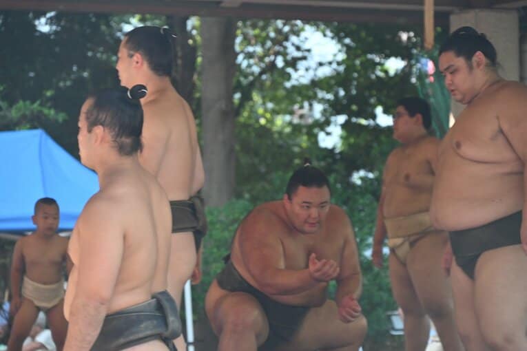 8月の平塚合宿。稽古中の朝乃山　©高砂部屋湘南後援会