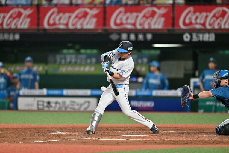 スピードを生かした守備、走塁だけでなく打撃面の向上が今季の躍進の大きな要因だ　©Hideki Sugiyama