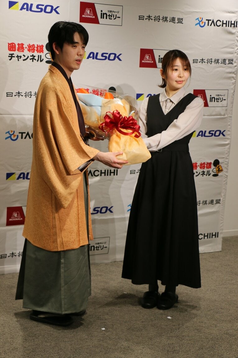 王将戦第7局の様子（写真は右に続きます）　©Shintaro Okawa