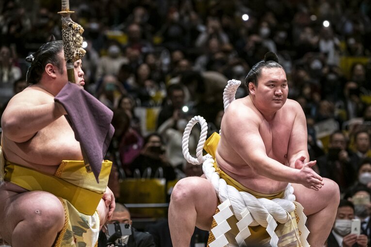 引退相撲での土俵入り　©Takuya Sugiyama