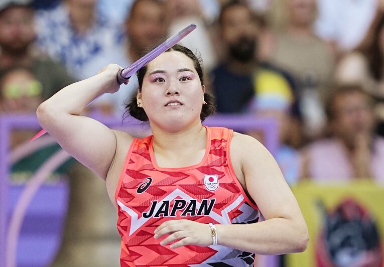 65m80cmをマークした北口榛花の決勝1投目（2枚目／全3枚）　代表撮影