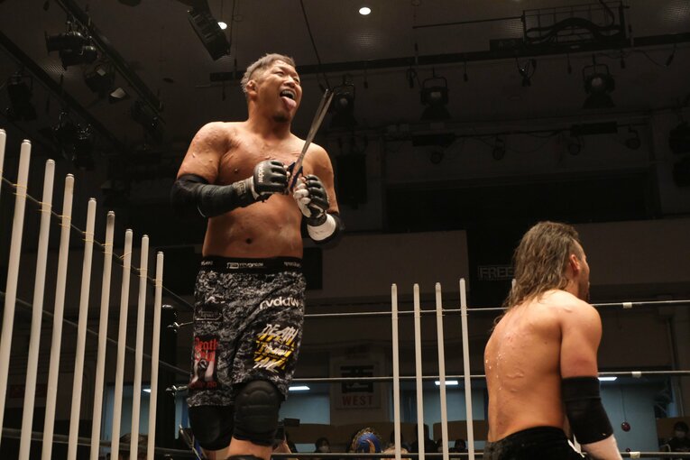 「デスマッチ・イズ・マイライフ」妻の急死を乗り越えた“クレイジー・キッド”竹田誠志の決意「蛍光灯やカミソリで傷つけ…でもそれが生きがい」(41)