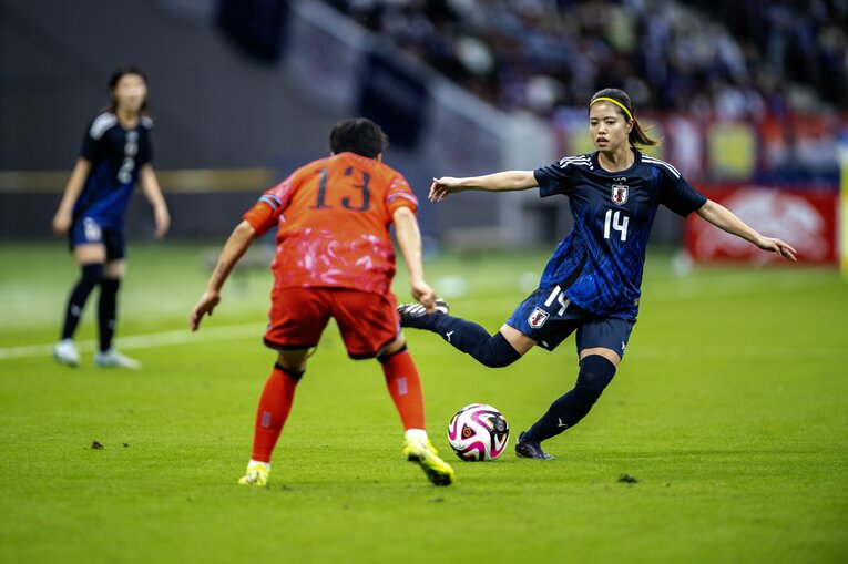 なでしこジャパンの中盤を司る長谷川唯　©Takuya Sugiyama