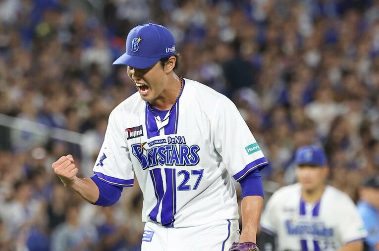 ピンチに中日打線を抑えて吠える藤浪晋太郎 ／ photograph by JIJI PRESS