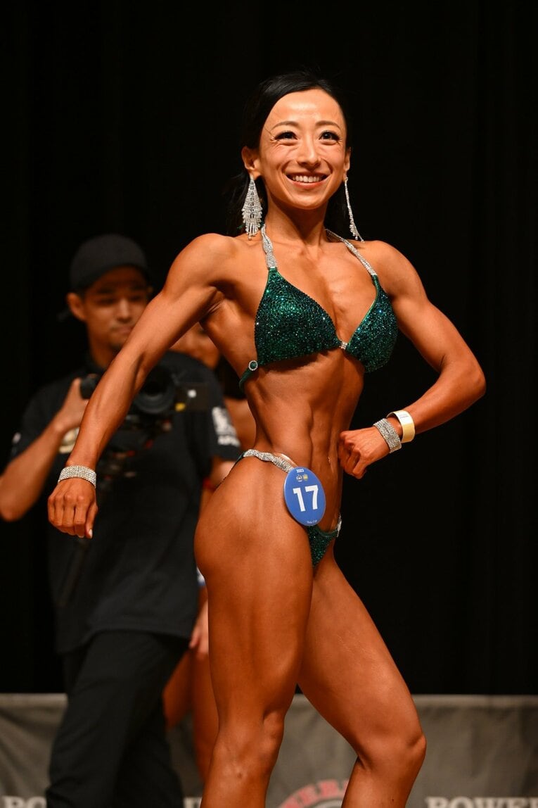 ボディメイクに挑戦した藤澤さん　提供／FWJ