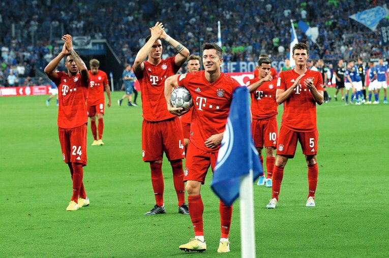 19-20シーズンのブンデスリーガでは31試合で34得点をあげ、バイエルンをリーグ8連覇に導いた　©L’Équipe