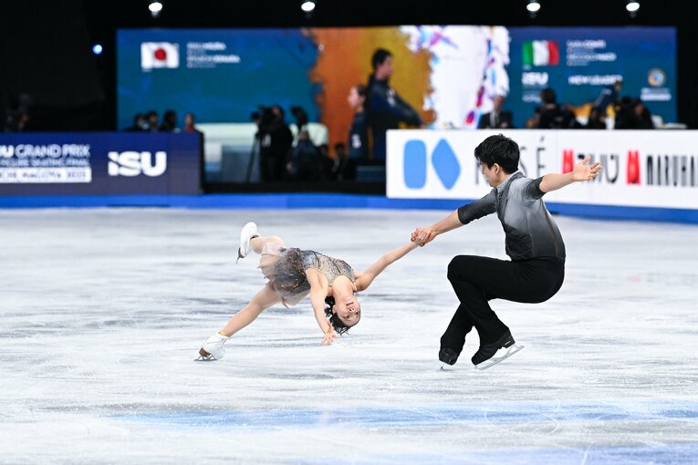 りくりゅうがGPファイナルで見せた美しい演技　©Asami Enomoto