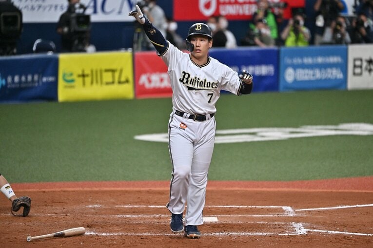 思わず右手を突き上げた　©︎Hideki Sugiyama