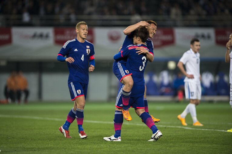 本田圭佑、岡崎慎司、太田宏介（2015年、ウズベキスタン戦）©︎Takuya Sugiyama