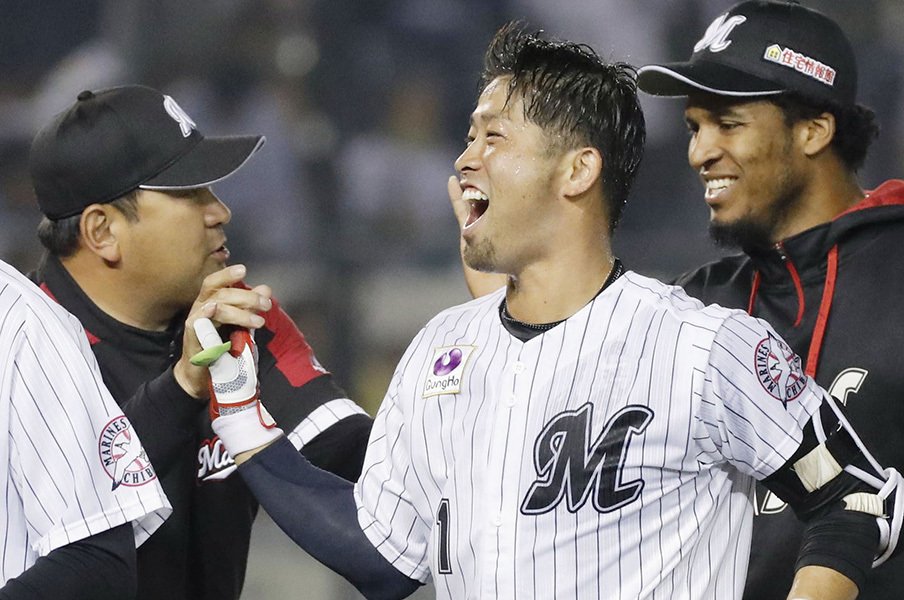 引退決断の井口が最も目をかける男。“言われやすいタイプ”の清田育宏。<Number Web> photograph by Kyodo News