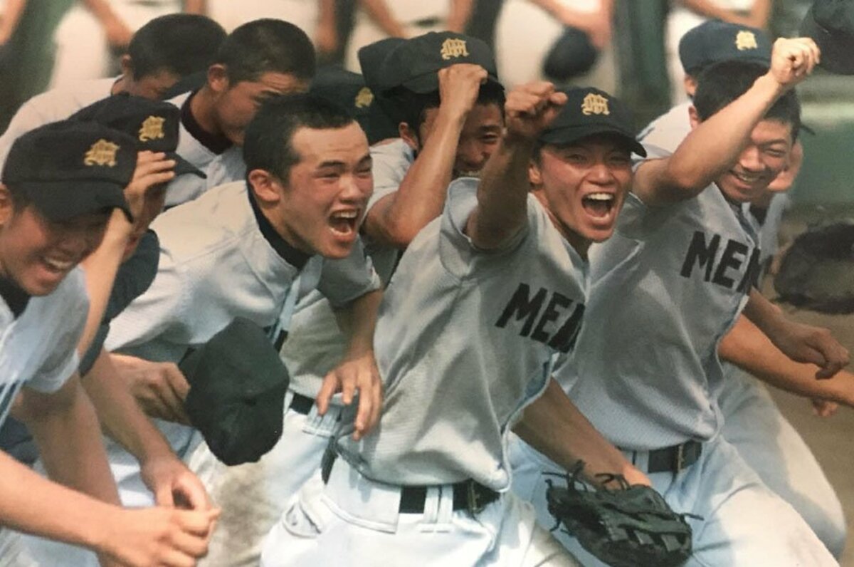 新潟明訓高校野球部のユニフォーム 新潟明訓は「左腕トリオ」で11年ぶり甲子園への道を切り開く