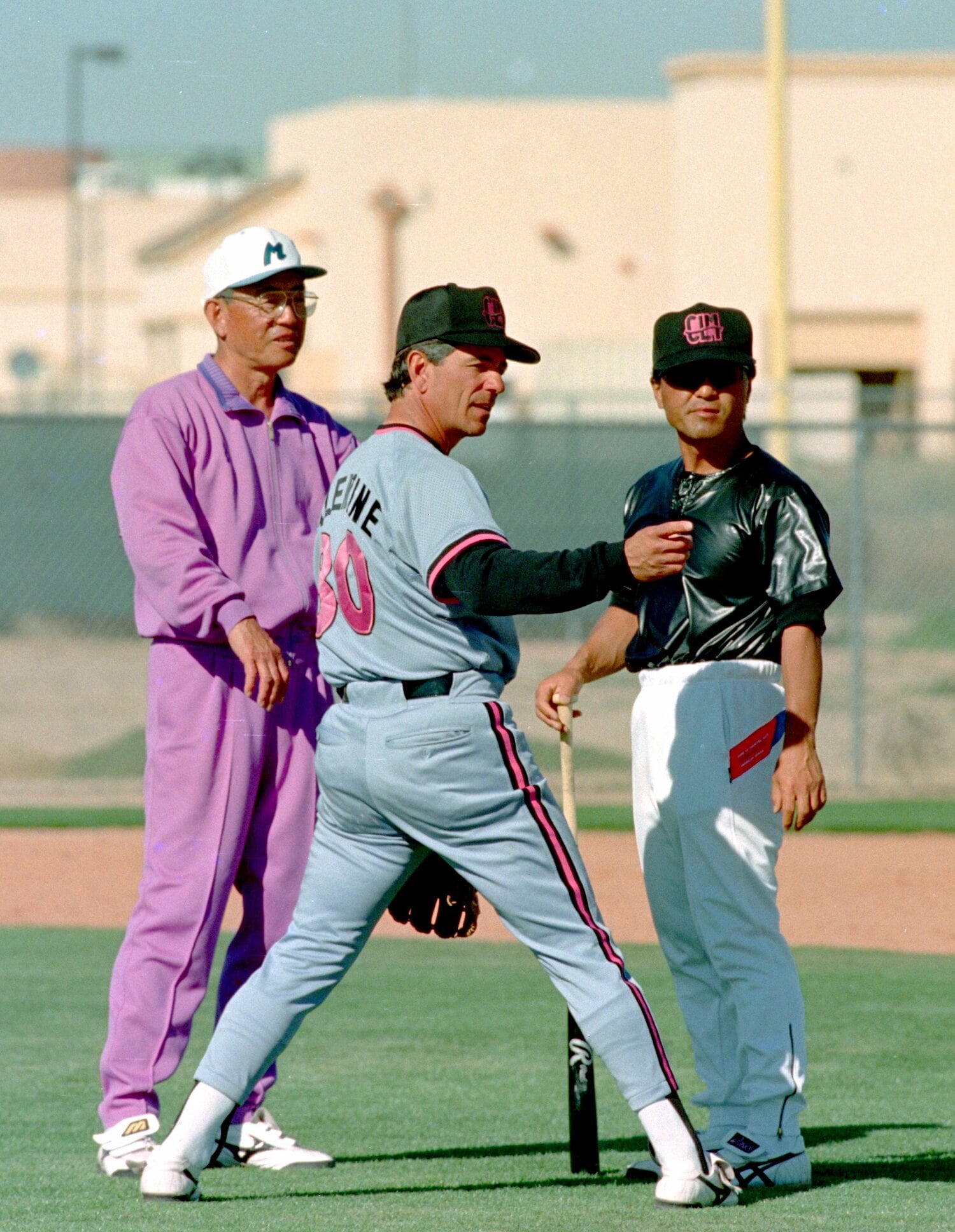 広岡GMとバレンタイン　©JIJI PRESS