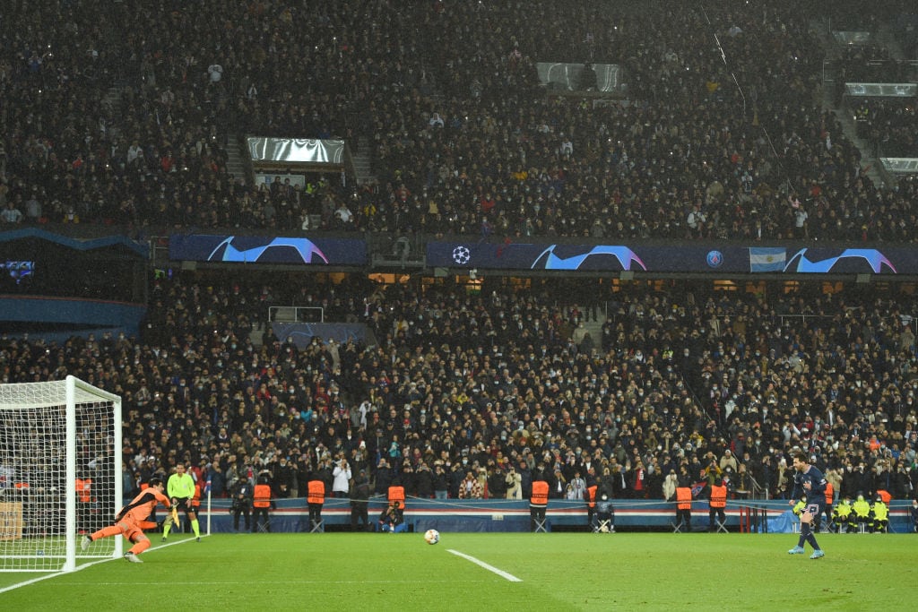 PSG戦ではメッシのPKを止めている　©Getty Images